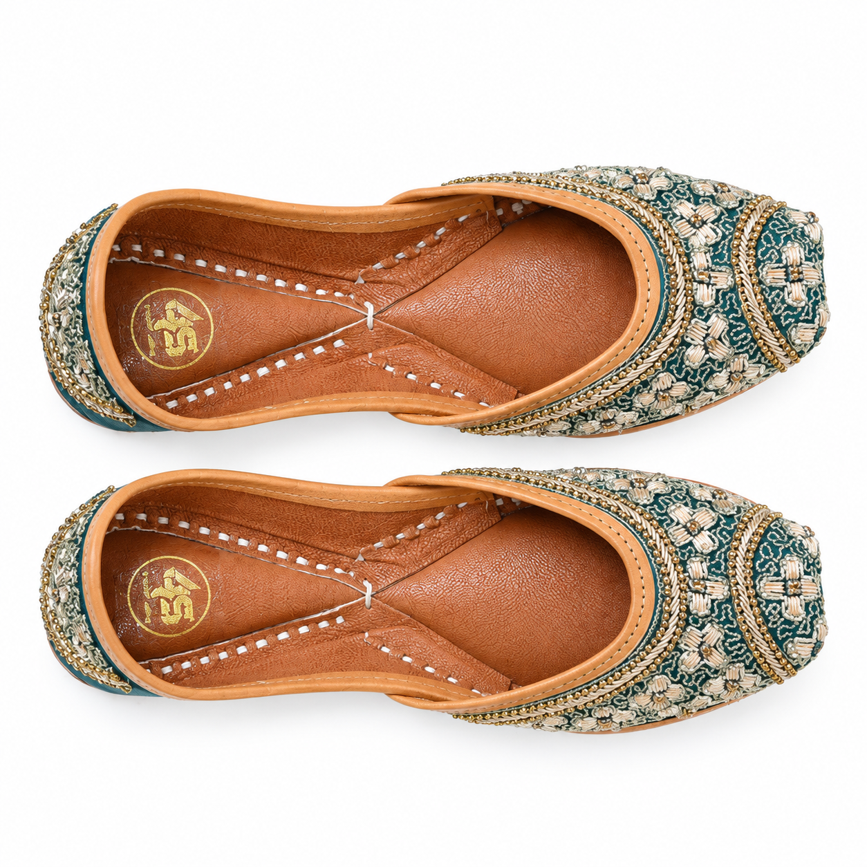 Emerald Green Handcrafted Punjabi Jutti with Golden Embroidery