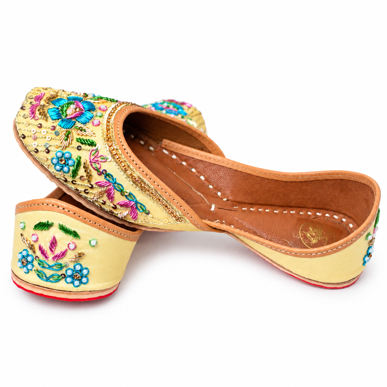 Noor Floral Handcrafted Punjabi Jutti